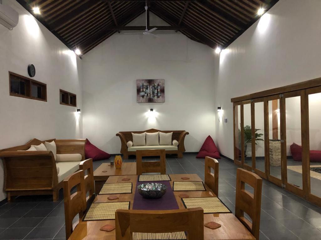 Villa Rosa East Bali 卡朗阿森 外观 照片